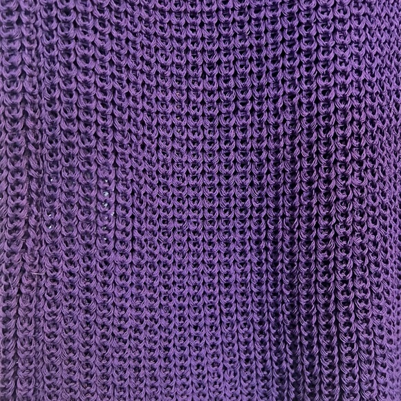Small Royal Purple knit tank, V-neck - Picture 5 of 9